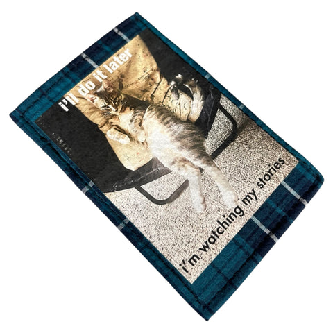 " Watching stories " mini wallet