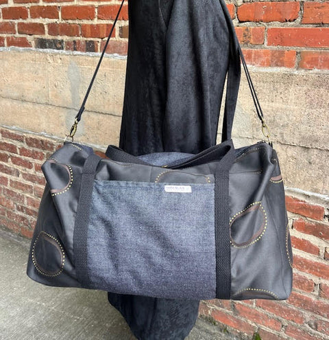 “Circle” duffel bag
